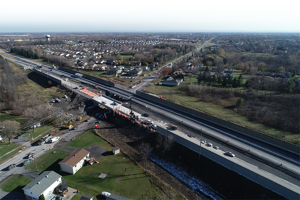 Photo of Highway 401 in Cornwall, Ontario.